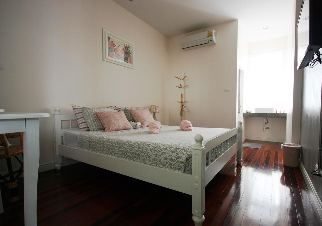 Lada House Bed and Breakfast Lampang Esterno foto