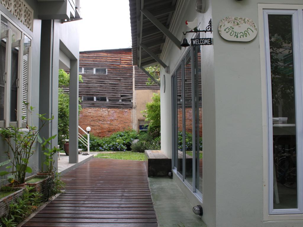 Lada House Bed and Breakfast Lampang Esterno foto